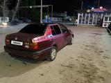 Volkswagen Vento 1993 года за 1 000 000 тг. в Бауыржана Момышулы – фото 2