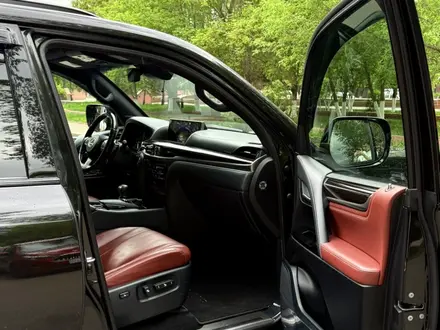 Lexus LX 570 2021 года за 55 500 000 тг. в Астана – фото 24