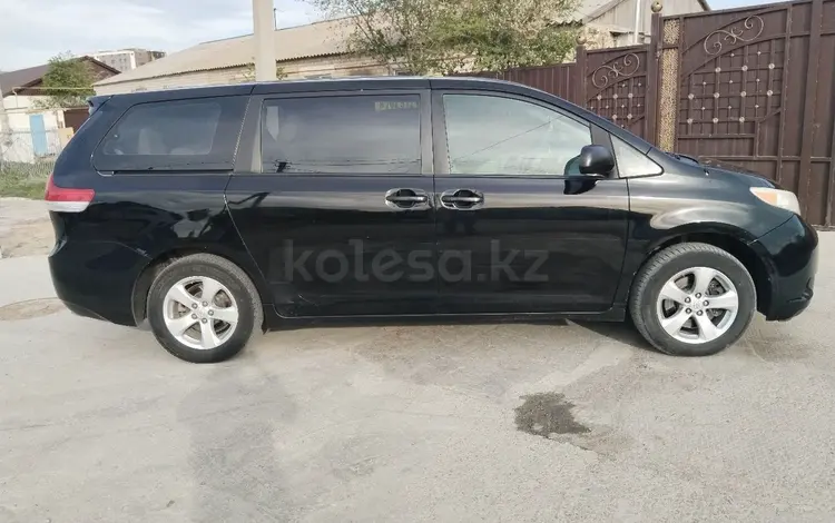 Toyota Sienna 2010 года за 10 500 000 тг. в Атырау