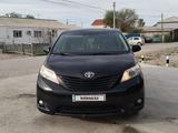 Toyota Sienna 2010 года за 10 500 000 тг. в Атырау – фото 2