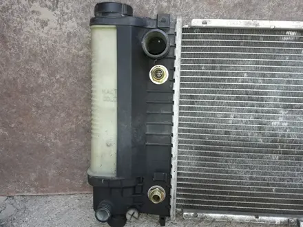 Радиатор от бмб оргинал вхорошем состояни за 30 000 тг. в Алматы – фото 3