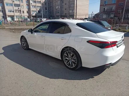 Toyota Camry 2020 года за 13 700 000 тг. в Петропавловск – фото 17