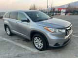 Toyota Highlander 2015 годаүшін8 300 000 тг. в Уральск – фото 3