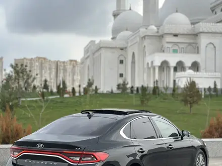 Hyundai Grandeur 2017 года за 10 500 000 тг. в Шымкент – фото 2
