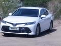 Toyota Camry 2021 года за 15 300 000 тг. в Караганда – фото 2