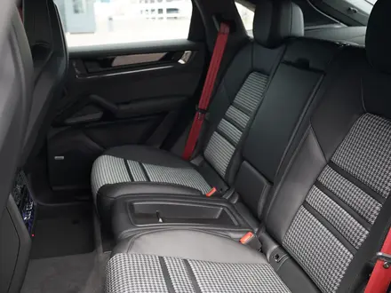 Porsche Cayenne GTS 2025 года за 132 000 000 тг. в Астана – фото 10