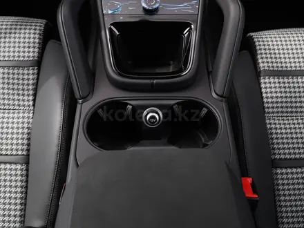 Porsche Cayenne GTS 2025 года за 132 000 000 тг. в Астана – фото 24