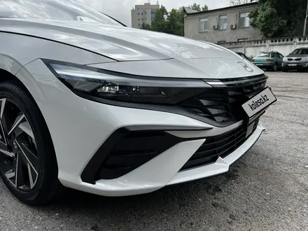 Hyundai Elantra 2023 года за 8 500 000 тг. в Алматы – фото 20