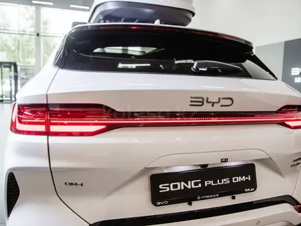 BYD Song Plus Flagship 150 DM-i 2026 года за 15 990 000 тг. в Костанай – фото 12