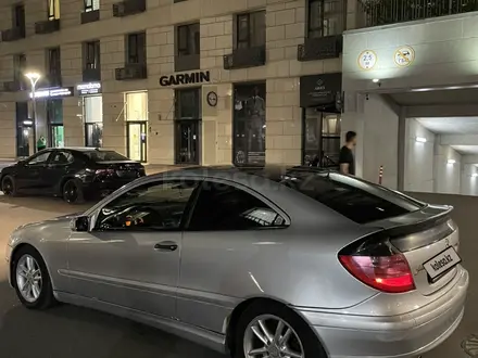 Mercedes-Benz C 200 2001 года за 3 500 000 тг. в Алматы – фото 10