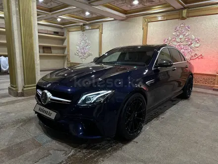 Mercedes-Benz E 63 AMG 2019 года за 48 000 000 тг. в Алматы – фото 3