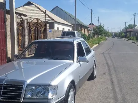 Mercedes-Benz E 200 1990 года за 1 750 000 тг. в Шымкент