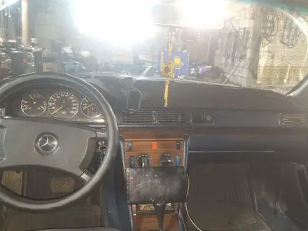 Mercedes-Benz E 200 1990 года за 1 750 000 тг. в Шымкент – фото 8