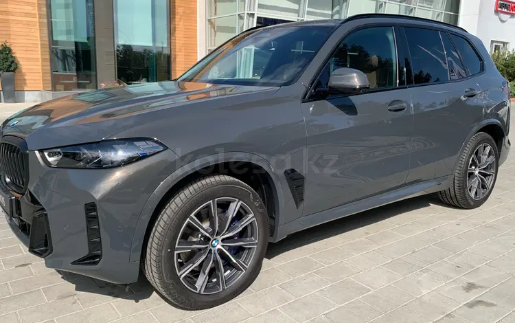 BMW X5 XDrive 40i 2024 года за 57 800 000 тг. в Костанай