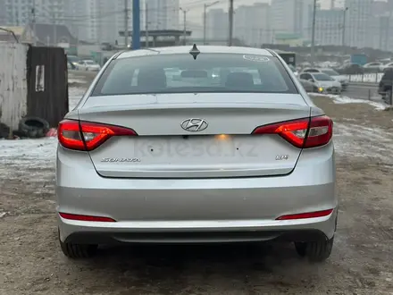 Hyundai Sonata 2015 года за 3 400 000 тг. в Астана – фото 3