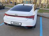 Hyundai Elantra 2022 года за 11 200 000 тг. в Кокшетау – фото 2