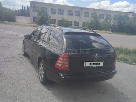 Mercedes-Benz C 200 2002 года за 3 500 000 тг. в Алматы – фото 3