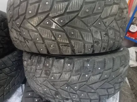 Шины DUNLOP 265/60/R18 перешипованные, Без грыж, жгутов, порезов Безкамеркиүшін140 000 тг. в Петропавловск