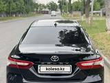 Toyota Camry 2021 годаүшін16 900 000 тг. в Шымкент – фото 2