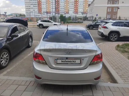 Hyundai Accent 2011 года за 3 500 000 тг. в Караганда – фото 2