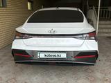 Hyundai Elantra 2024 годаfor9 150 000 тг. в Алматы – фото 2