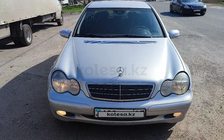 Mercedes-Benz C 180 2002 года за 3 100 000 тг. в Алматы