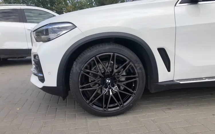 Диски R21 на BMW X5 (G05) M COMPETITION стиль БМВ за 755 000 тг. в Алматы