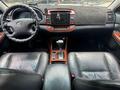 Toyota Camry 2004 года за 5 200 000 тг. в Шымкент – фото 2