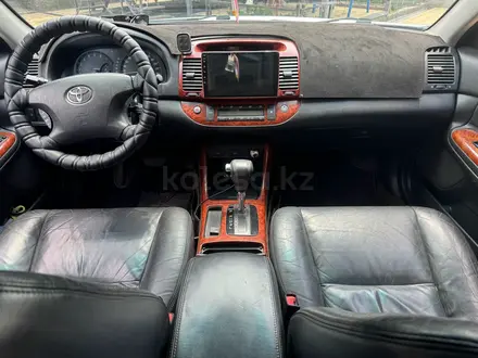 Toyota Camry 2004 года за 5 200 000 тг. в Шымкент – фото 2