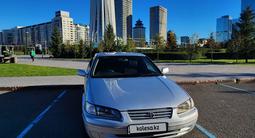 Toyota Camry 1997 года за 2 600 000 тг. в Астана – фото 2