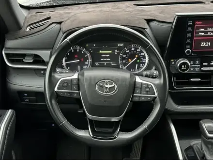 Toyota Highlander 2022 года за 17 500 000 тг. в Атырау – фото 10