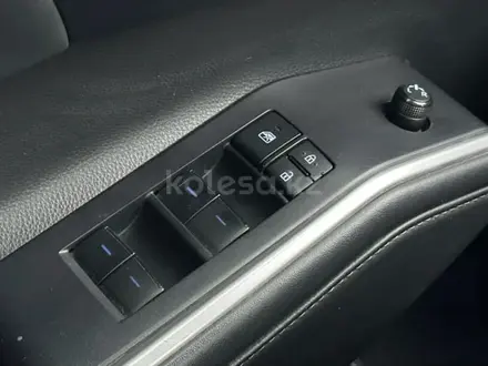 Toyota Highlander 2022 года за 17 500 000 тг. в Атырау – фото 13