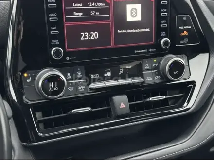 Toyota Highlander 2022 года за 17 500 000 тг. в Атырау – фото 23