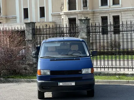 Volkswagen Transporter 1996 года за 3 800 000 тг. в Алматы – фото 2
