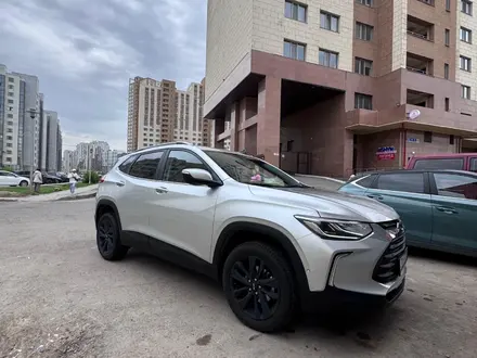Chevrolet Tracker 2023 года за 9 000 000 тг. в Астана – фото 2