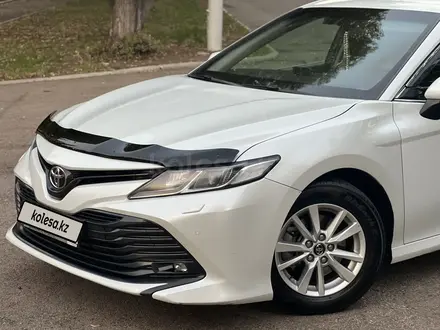 Toyota Camry 2018 года за 12 250 000 тг. в Астана – фото 8