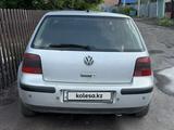 Volkswagen Golf 2001 годаүшін2 300 000 тг. в Караганда – фото 2