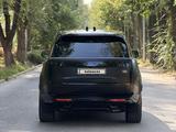 Land Rover Range Rover 2023 годаүшін121 300 000 тг. в Алматы – фото 4