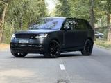 Land Rover Range Rover 2023 годаүшін121 300 000 тг. в Алматы – фото 2