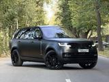 Land Rover Range Rover 2023 годаүшін121 300 000 тг. в Алматы – фото 3
