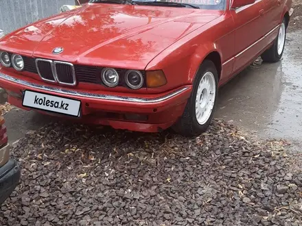 BMW 730 1993 года за 2 300 000 тг. в Караганда