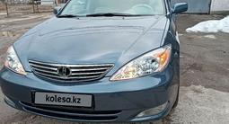 Toyota Camry 2001 года за 5 000 000 тг. в Алматы – фото 2