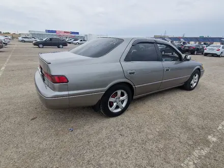 Toyota Camry 1998 года за 3 300 000 тг. в Актау – фото 3