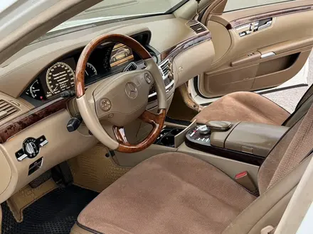 Mercedes-Benz S 550 2007 года за 7 500 000 тг. в Астана – фото 14