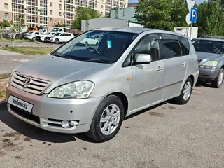 Toyota Ipsum, 2001