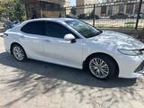 Toyota Camry 2021 года за 14 500 000 тг. в Актау