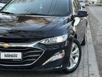 Chevrolet Malibu 2022 годаүшін12 700 000 тг. в Алматы