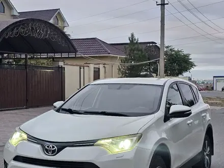 Toyota RAV4 2016 года за 9 800 000 тг. в Актау – фото 2