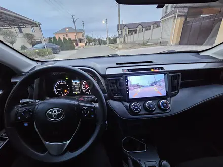 Toyota RAV4 2016 года за 9 800 000 тг. в Актау – фото 10