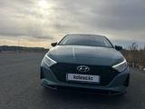 Hyundai i20 2023 года за 7 200 000 тг. в Актобе